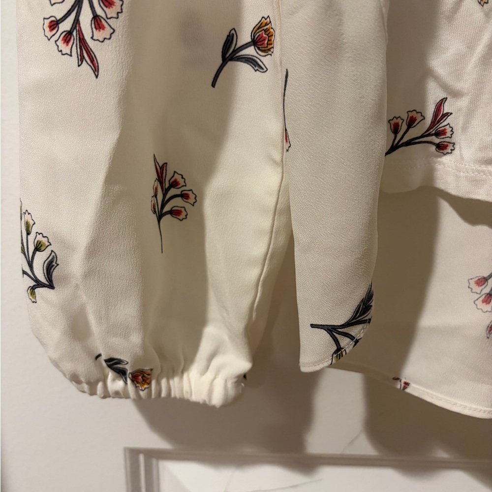 Loft Meadow Ruffle Mixed Media Blouse, Size XS, Regular - Picture 5 of 6